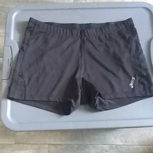Running shorts